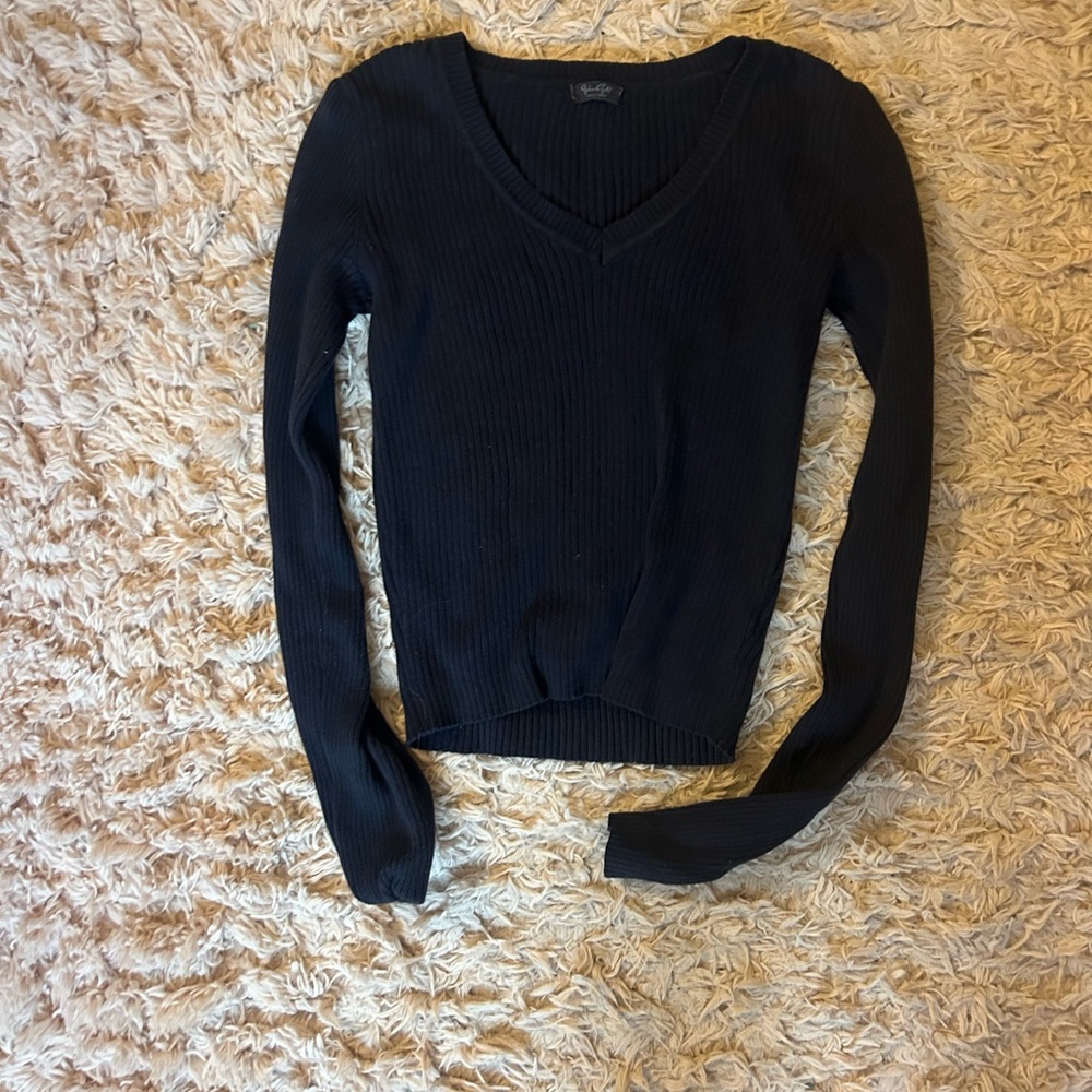 Brandy Melville v neck